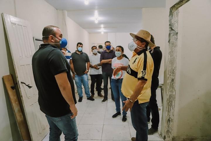 Ex-prefeito de Presidente Figueiredo escondia casos de coronavírus, denuncia dep. Fausto Jr.