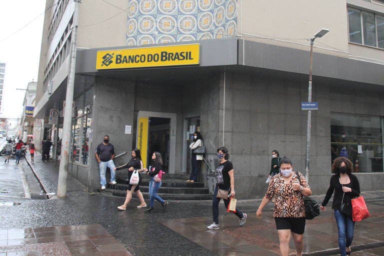 Bizarro: Mulher leva morto ao banco para tentar sacar aposentadoria dele em Campinas