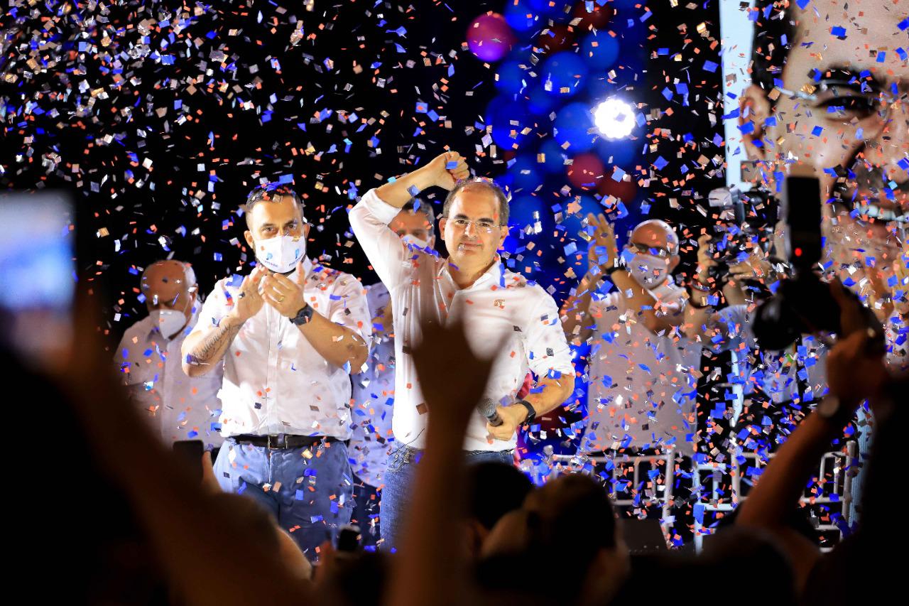 Candidato que mais cresce, Ricardo Nicolau lidera pesquisa Perspectiva entre votos consolidados para prefeito de Manaus