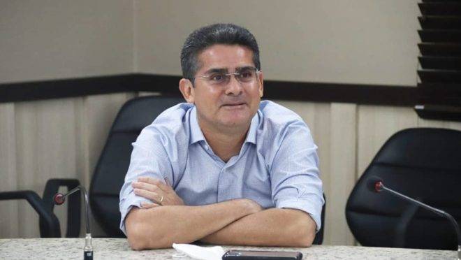 David Almeida se diz “profundamente indignado” com pedido de prisão