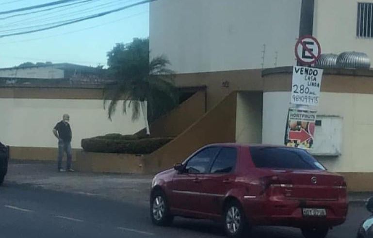 Urgente: marido está na porta do Motel Diplomata esperando a esposa chegar com seu amante, em Manaus