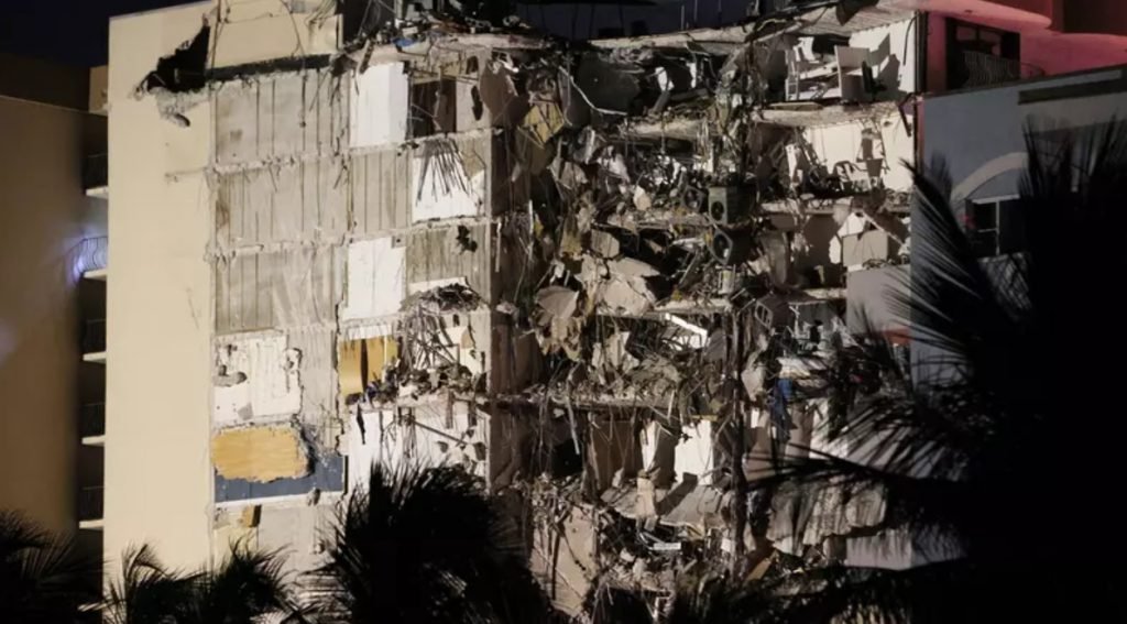 Vários jovens e adultos estão soterrados debaixo de 2 toneladas de escombros, em Miami