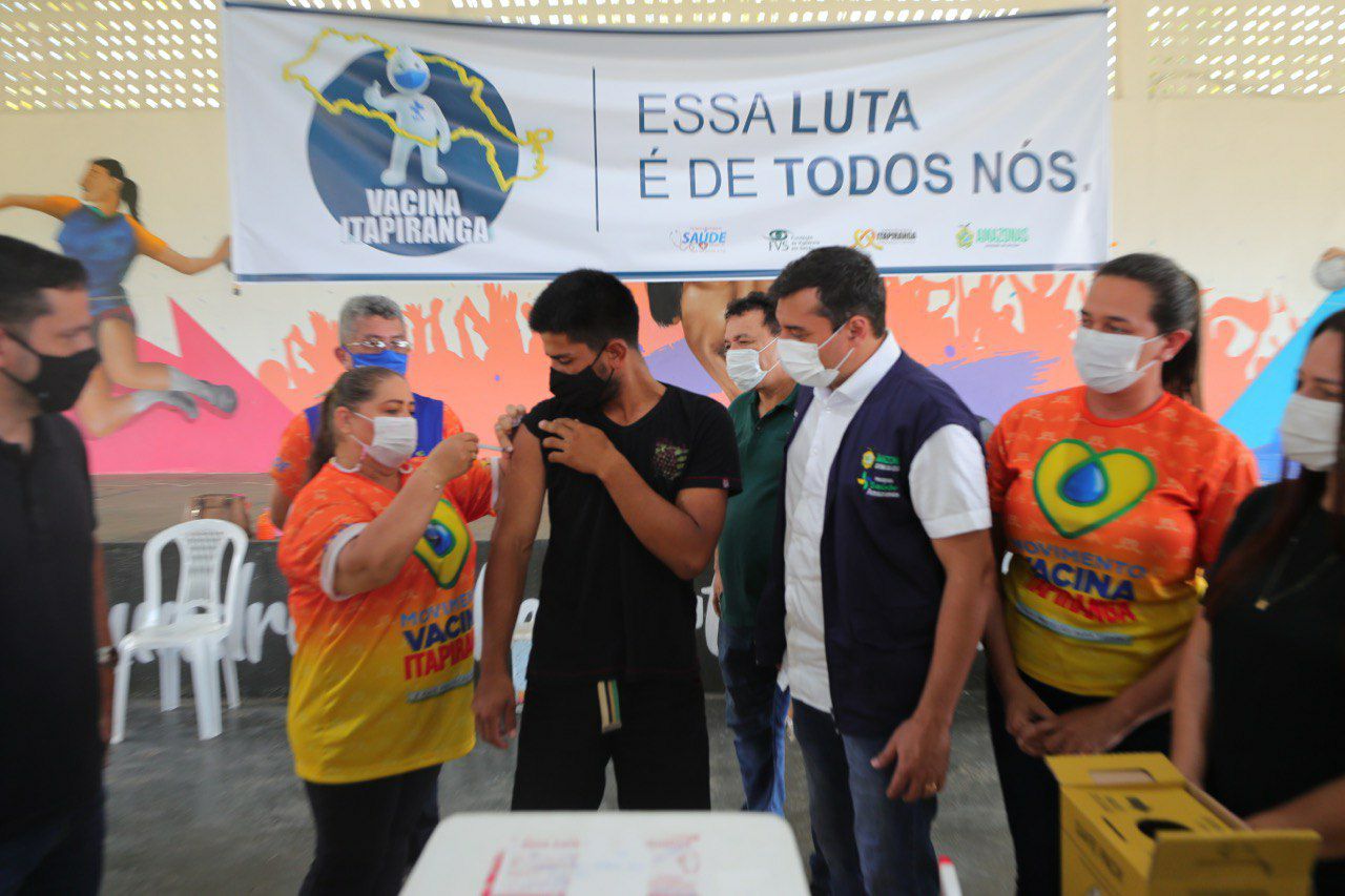 Wilson Lima destaca que 53 municípios vacinam toda população adulta com apoio do Governo do Amazonas