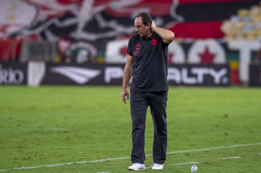 Flamengo anuncia demissão de Rogério Ceni e escolhe substituto de madrugada