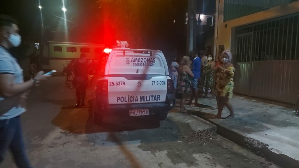 Após o jogo do Flamengo, pistoleiros invadem bar e fazem tiroteio deixando mortos e feridos, em Manaus