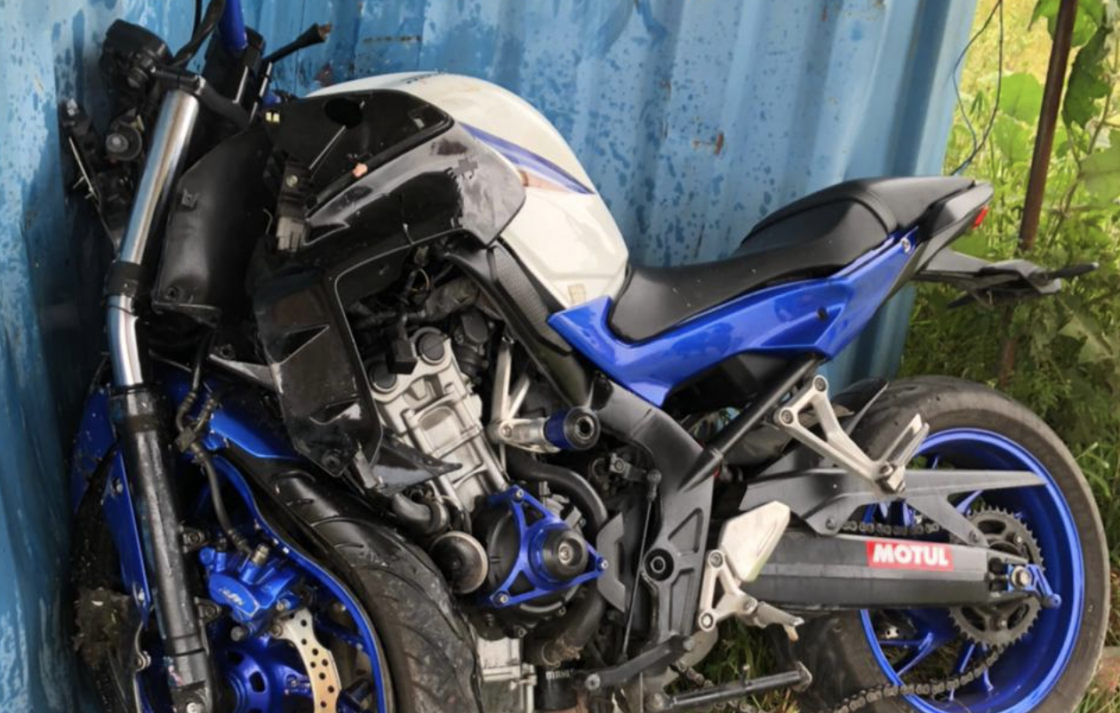 Motoqueiro tem cabeça esmagada durante acidente gravíssimo em estrada no Amazonas; cenas fortíssimas