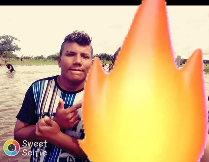 Vulgo ‘Ratão’ é esfaqueado até a morte durante o banho, no Amazonas; imagem forte