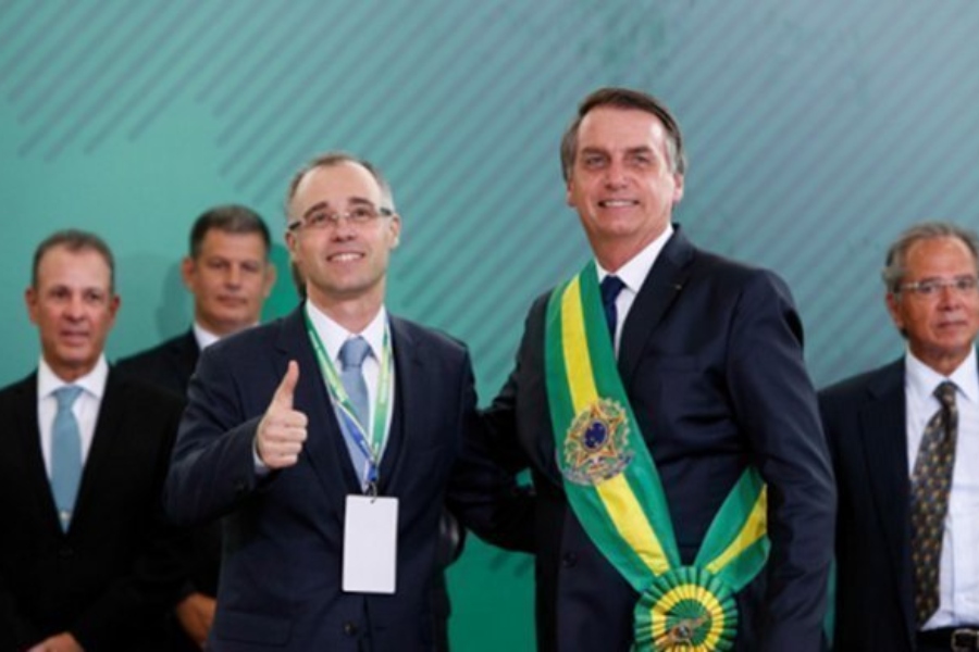 ‘Conseguimos enviar para o STF um homem terrivelmente evangélico’, comemora presidente Bolsonaro