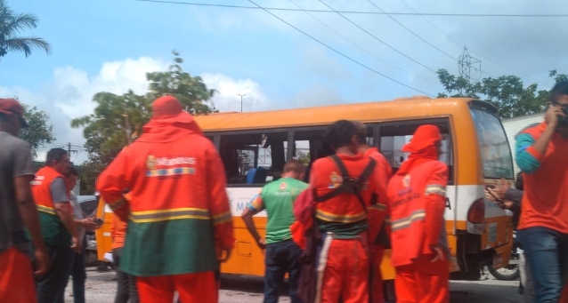 Urgente: gari morre após ser atingido por ‘amarelinho’ na Bola da Suframa; veja vídeo