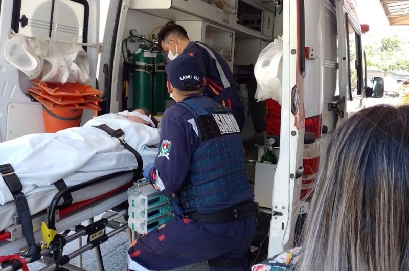 Vigilância Sanitária de SC apura morte de menina de 13 anos após vacina da Pfizer