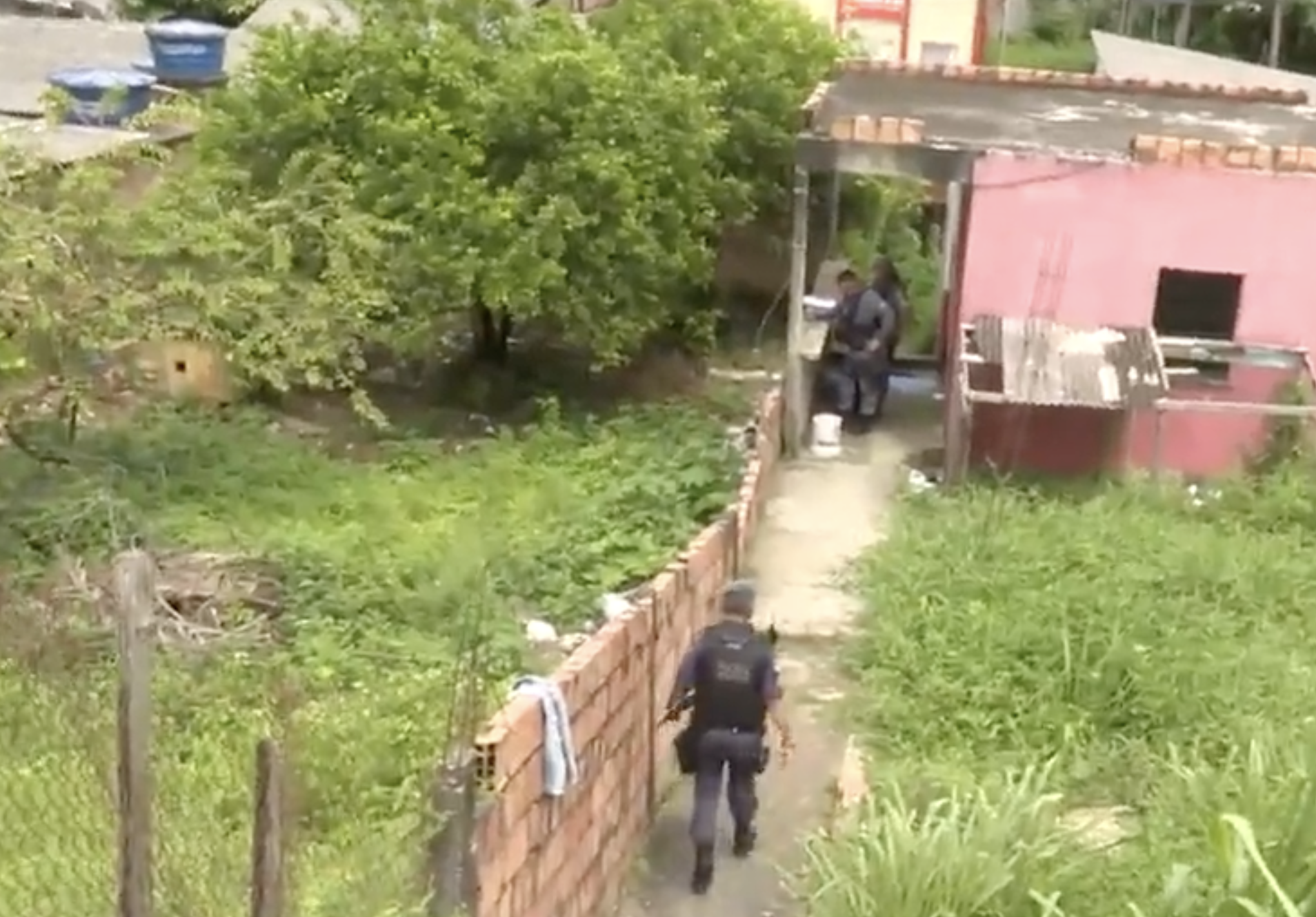 Urgente: jovem é executada com tiros na cabeça no Parque São Pedro, em Manaus