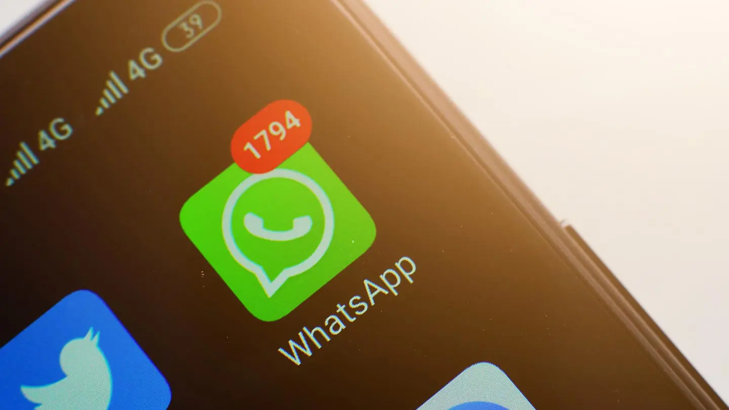 "Ouvido quente": WhatsApp prepara nova função para avisar quando alguém falar de você