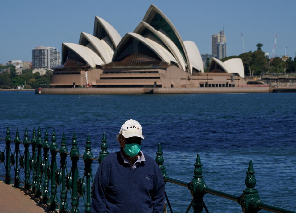 Austrália segue com a reabertura econômica em meio a casos recorde de COVID-19