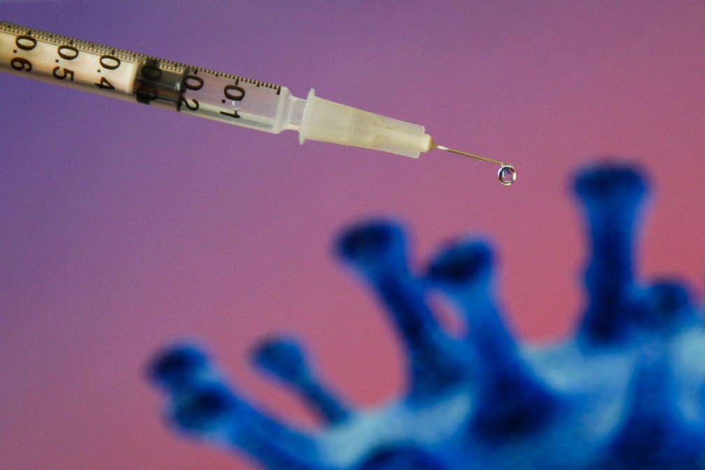 Sinopharm diz que vacina à base de proteínas funciona melhor contra Ômicron