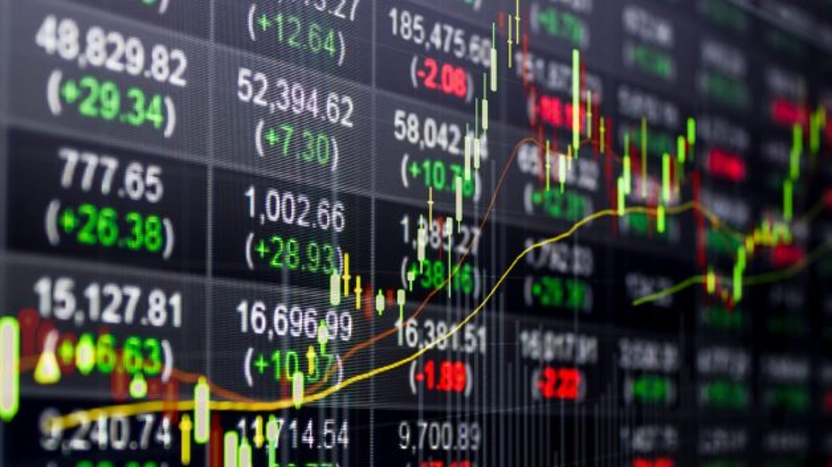 Guerra entre Rússia e Ucrânia desencadeia maré vermelha nas bolsas; petróleo e metais preciosos disparam