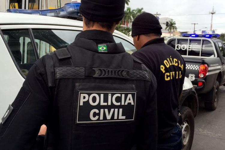 Padre é preso pela Polícia Civil acusado por estupros de adolescentes