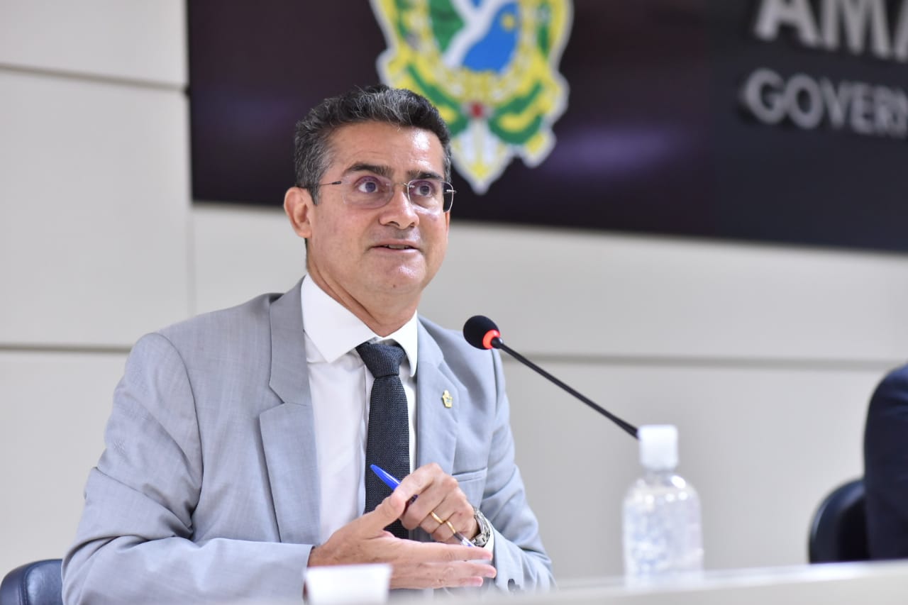 Urgente: Prefeito David Almeida anuncia fim do uso obrigatório de máscaras em locais abertos a partir do dia 16