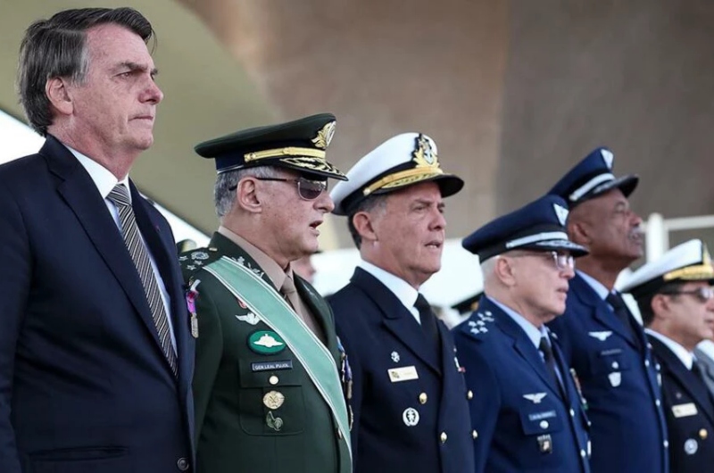 Clube Militar apoia perdão dado por Bolsonaro e critica o STF