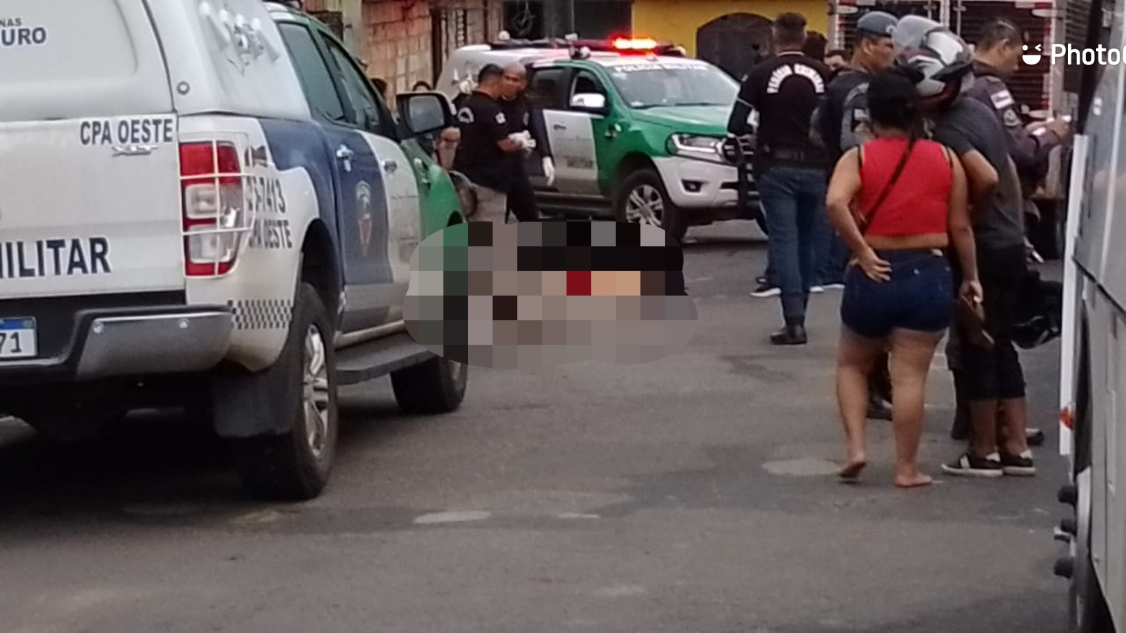 Mulher é morta a tiros na Compensa; veja o vídeo