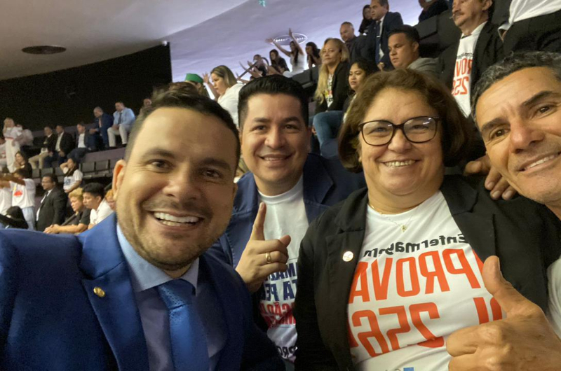 Capitão Alberto Neto ajuda a aprovar aumento do piso salarial dos Enfermeiros; veja vídeo